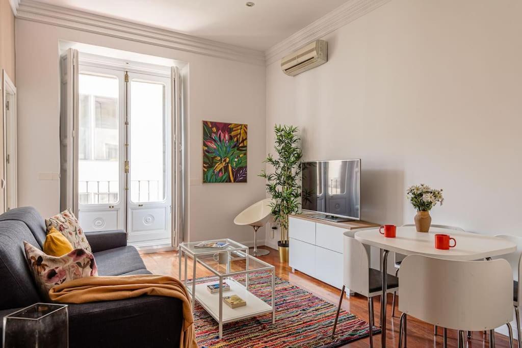 Bright Apartment In Gran Via With Balconies Inf2Iz3 مدريد المظهر الخارجي الصورة
